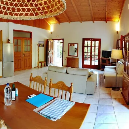Bungalow Gialova